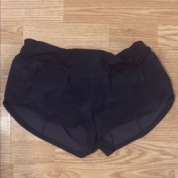 lululemon athletica Black Athletic Shorts - Picture 1 of 1